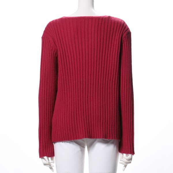 太めのリブVネックニット