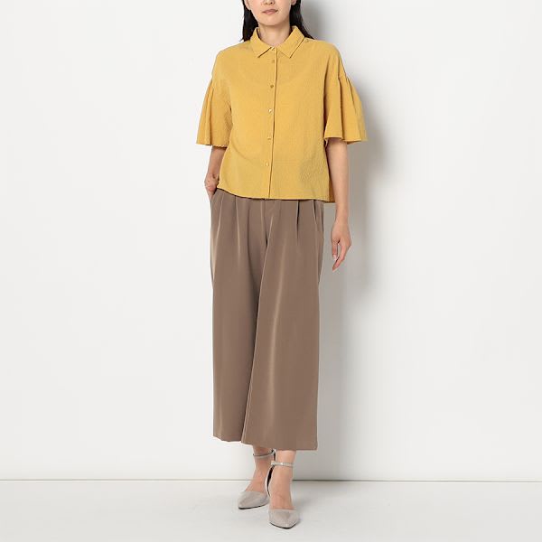 凹凸生地襟付きブラウス