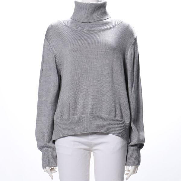 シンプルシルエットタートルネックニット