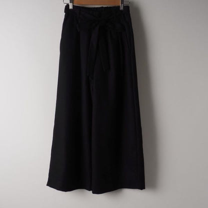 リボンベルト付きワイドパンツ