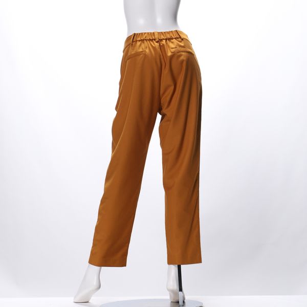 Dカンベルトデザインテーパードパンツ