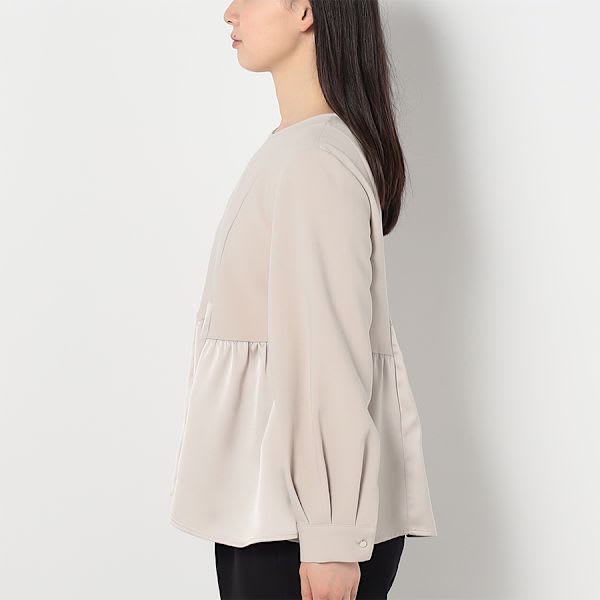 異素材切替デザインペプラムブラウス