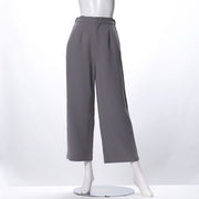 タック入りワイドパンツ