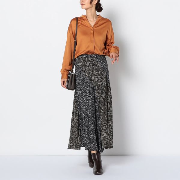 オープンフロントネックスシャツ