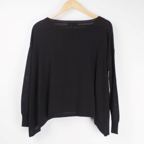 イレギュラーヘムボートネックニット