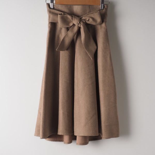 ベルト付きフィッシュテールスカート