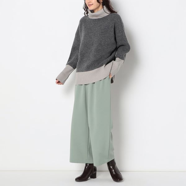 ドロップショルダーオフタートルネックニット