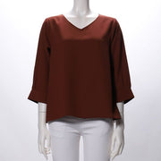 サイドスリットVネックブラウス