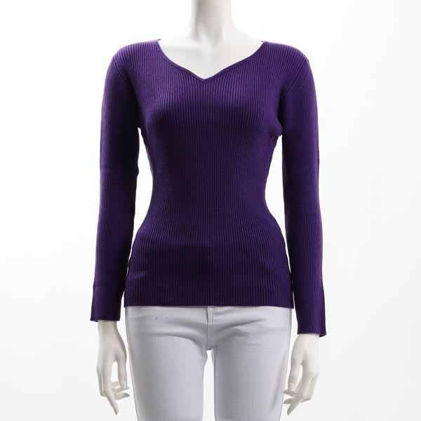 ネックラインデザインリブニット