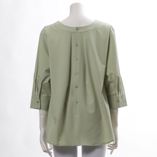 バックボタンデザインオープンフロントネックブラウス