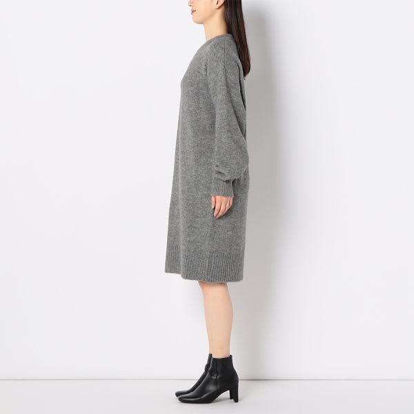 ゆったりお袖ニットワンピース
