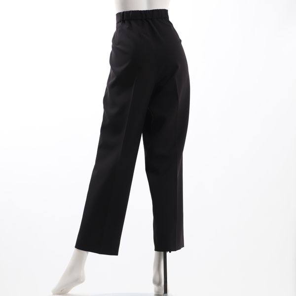 タック入りテーパードパンツ