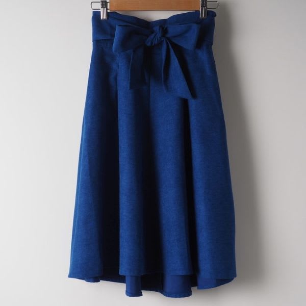 ベルト付きフィッシュテールスカート