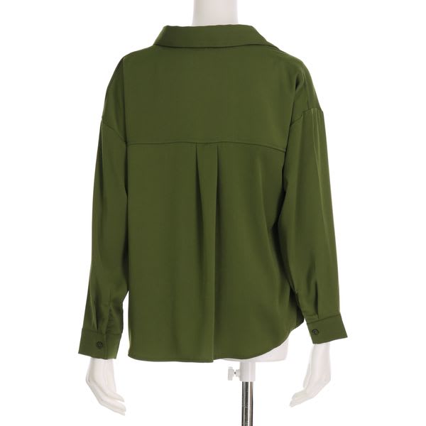 裾タックデザインスキッパーカラーブラウス