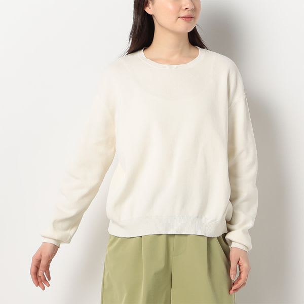 シンプルデザインハイゲージニット