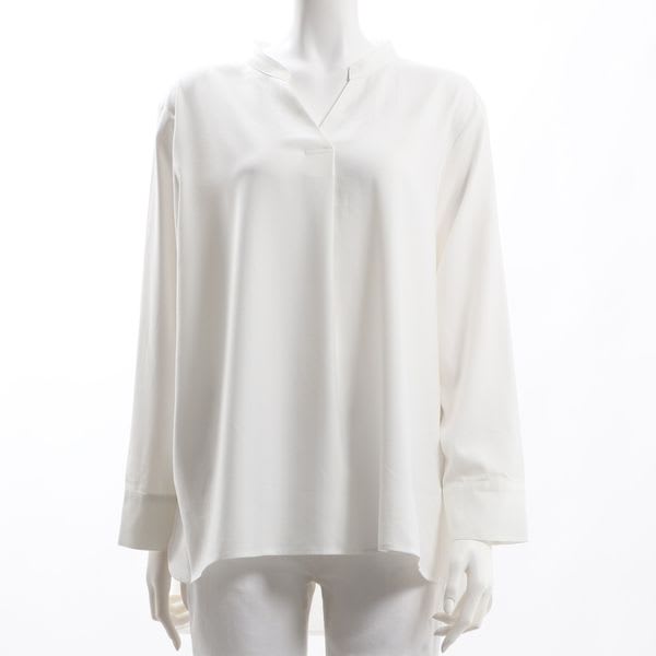 後ろ丈長めゆったりシルエットブラウス