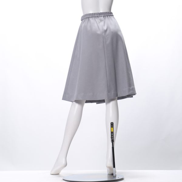 Dカンベルトデザインラップ風フレアスカート