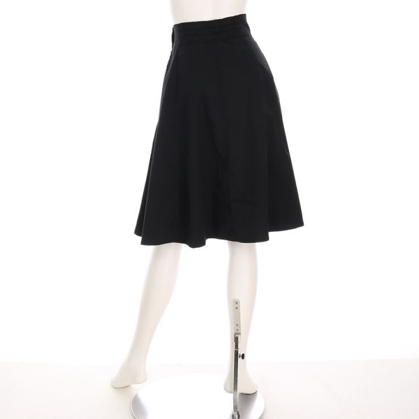 ウエストボタンフレアスカート