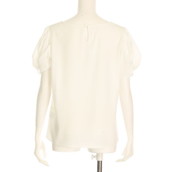 パフスリーブブラウス