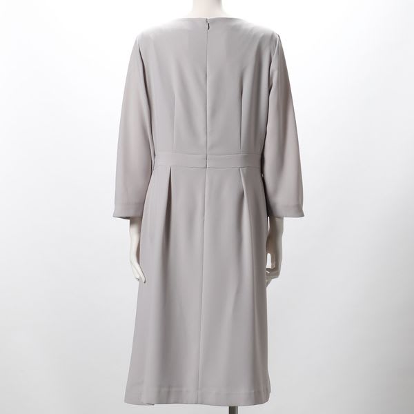 タックデザインワンピース