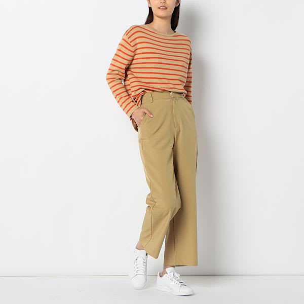 シンプルストレートパンツ