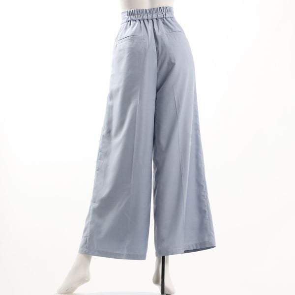 タック入りワイドパンツ