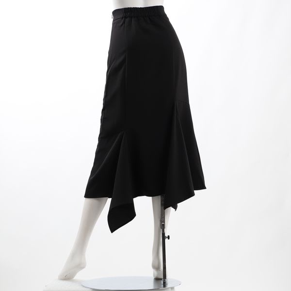 イレギュラーヘムデザインAラインスカート