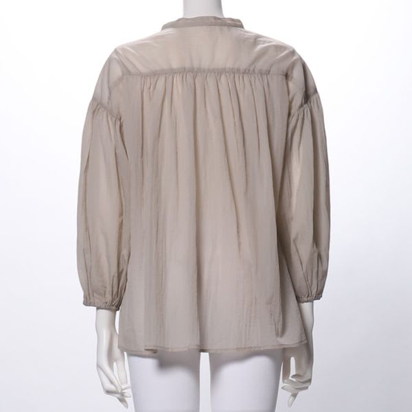 ギャザーバンドカラーブラウス