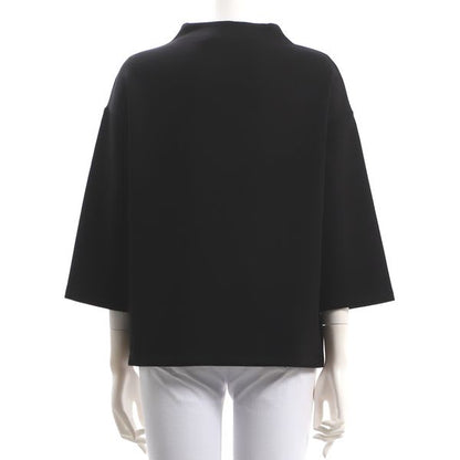 フリルデザインブラウス