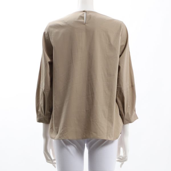 袖切り替えタックブラウス