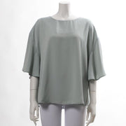 バックボタンフレアスリーブブラウス