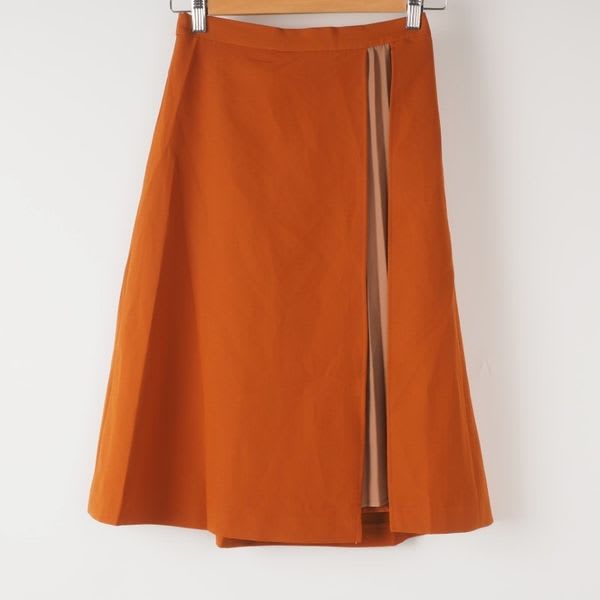 サイドプリーツフレアスカート