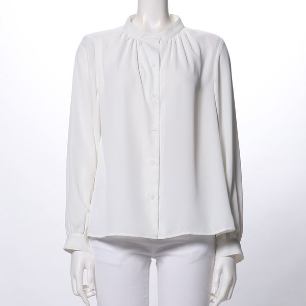 クルーネックギャザーフロントボタンブラウス