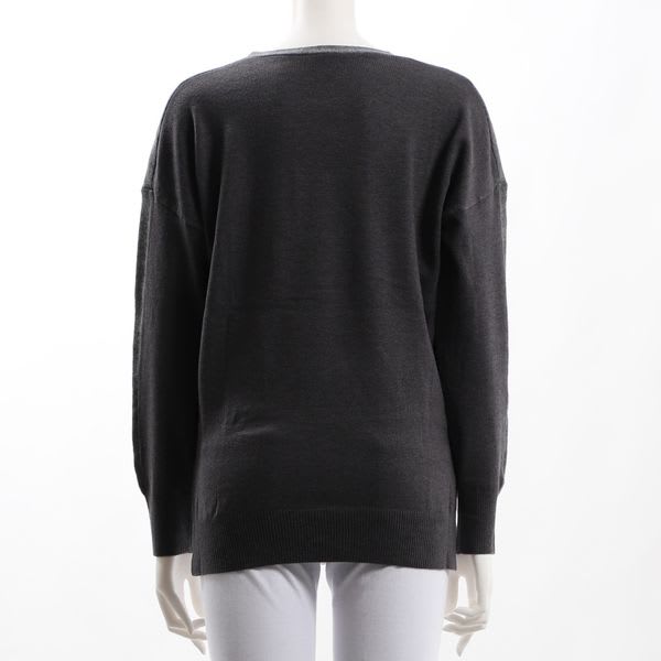 バイカラーヴネックニット