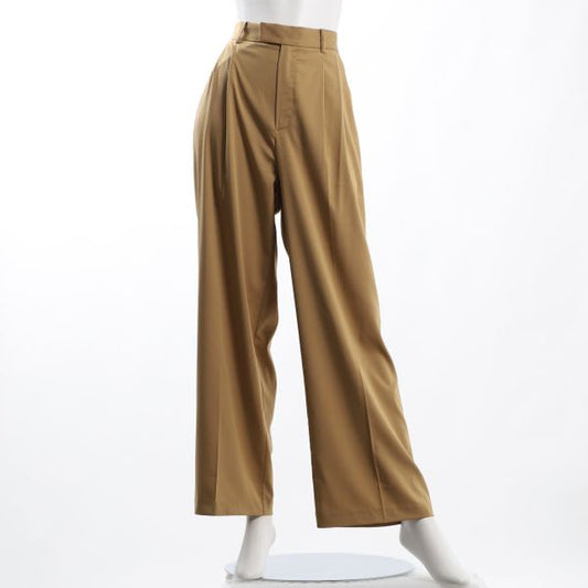 着回しやすいワイドパンツ
