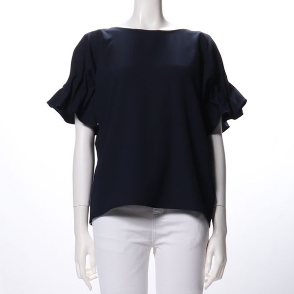 お袖デザインバックボタンブラウス