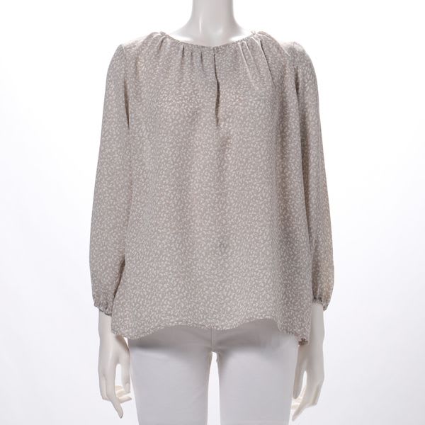 ギャザーデザインブラウス