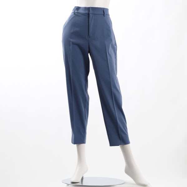 センタープレステーパードパンツ