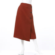 ボタンアクセントラップ風スカート