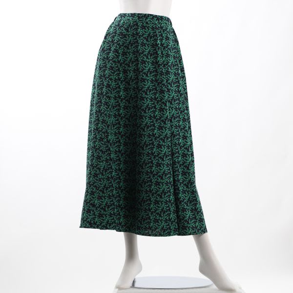 小花柄フレアスカート