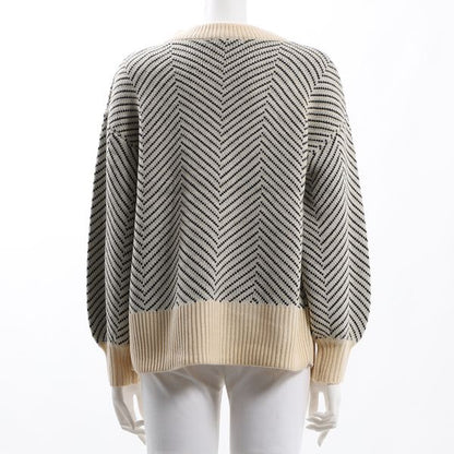 ヘリンボーンニット