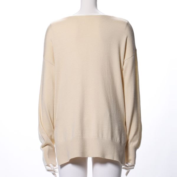 前後差ドロップショルダーVネックニット