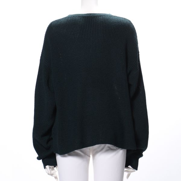 ミドルゲージVネックニット