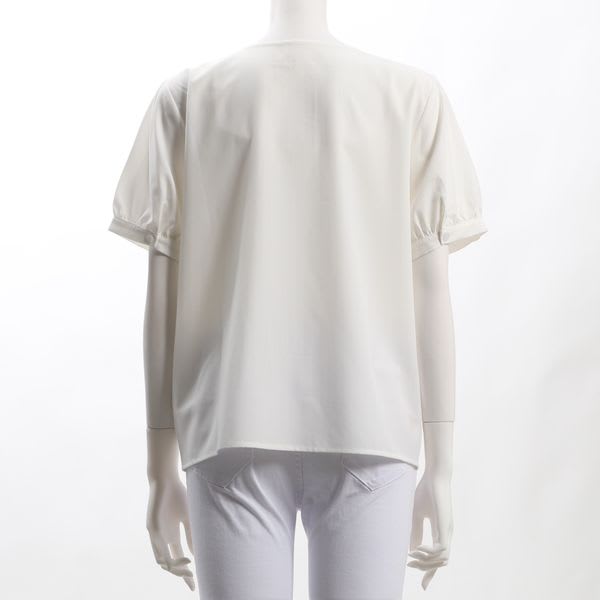 センター切り替えブラウス