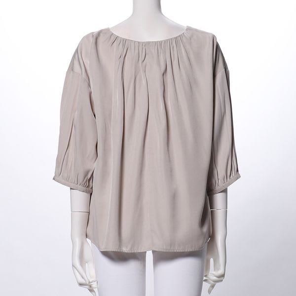 ギャザードネックブラウス