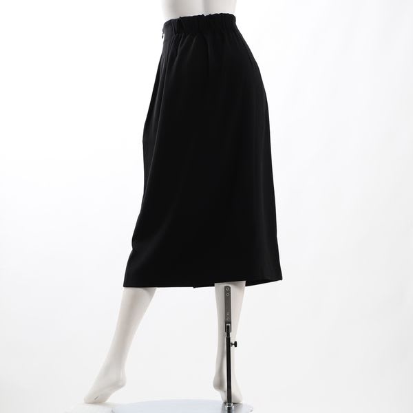 フロントスリット風デザインセミタイトスカート