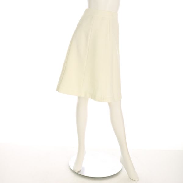 シンプルデザイン台形スカート