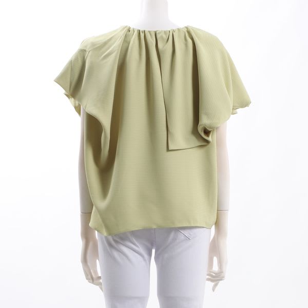 アシンメトリーラッフルブラウス