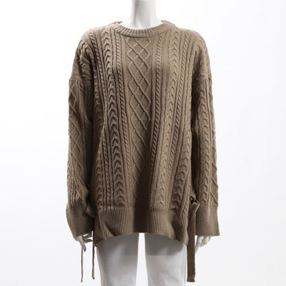 サイドデザインケーブルニット