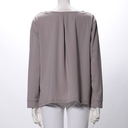 フロントデザインオープンフロントネックカットソー